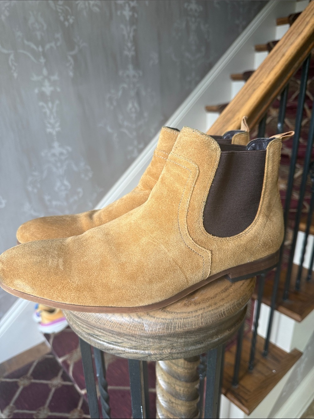 The Rail men’s Chelsea boot size 12 good condition. euro 42